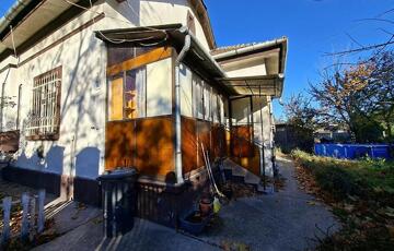 Eladó családi ház