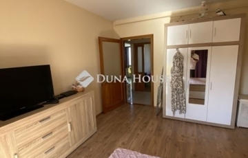 Eladó lakás