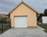 Eladó családi ház Szekszárd 99 999 000 Ft