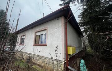 Eladó családi ház