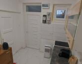 Eladó felújított, bútorozott garzonlakás Herend nyugodt részén