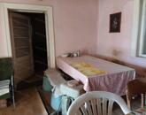 Eladó Tiszaföldváron egy 68 m2-es családi ház földterülettel.