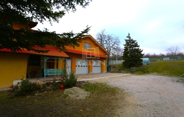 Eladó ipari ingatlan