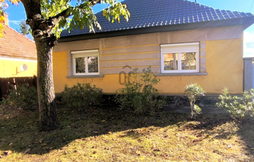 Eladó családi ház