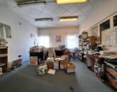 Üzletnek,műhelynek, irodának,raktárnak-eladó ingatlan VESZPRÉMBEN