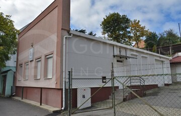 Eladó ipari ingatlan