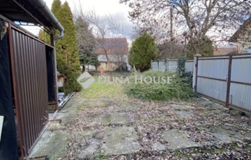 Eladó telek/földterület