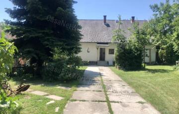 Eladó családi ház