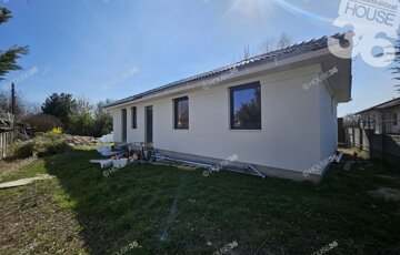 Eladó családi ház