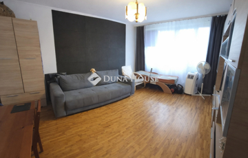 Eladó lakás