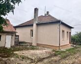 Tiszaföldváron eladó kertes családi ház!