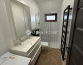 Eladó lakás Pécs 83 990 000 Ft