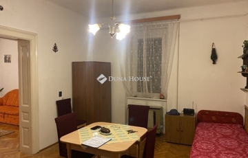 Eladó lakás