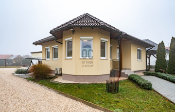 Eladó családi ház