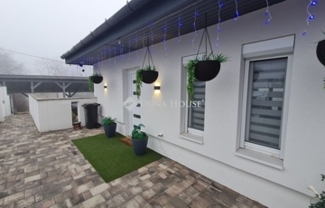 Eladó családi ház