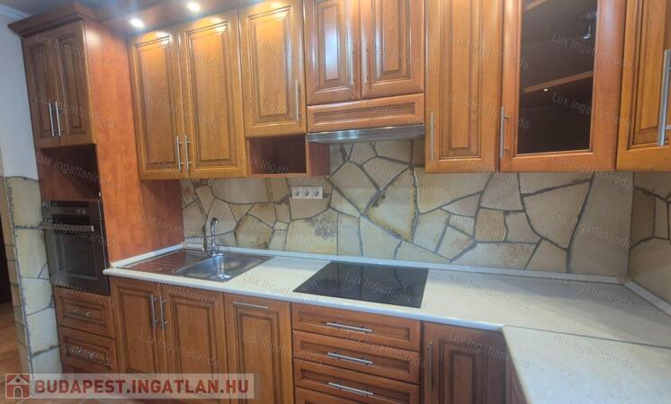 Felújított 2 szobás lakás eladó                                 