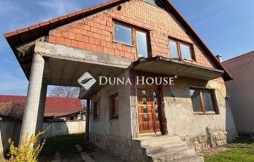 Eladó családi ház