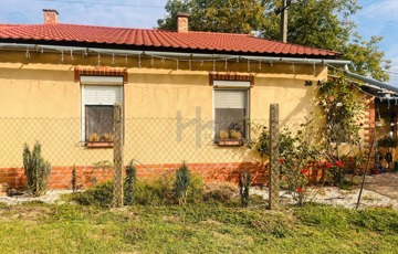 Eladó családi ház