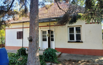 Eladó családi ház