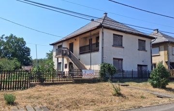 Eladó családi ház