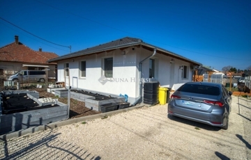 Eladó családi ház