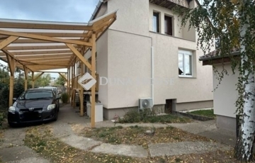 Eladó családi ház