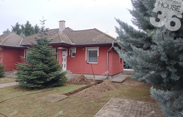 Eladó családi ház