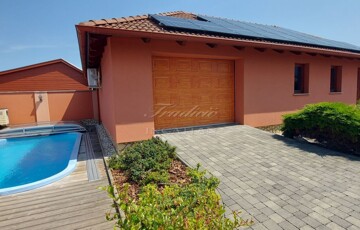 Eladó családi ház