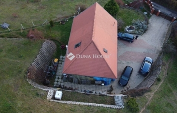 Eladó családi ház