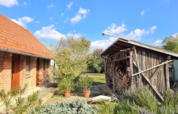 Eladó családi ház