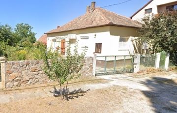 Kiadó családi ház