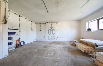 Eladó családi ház