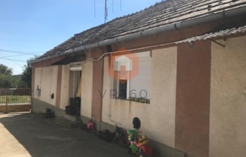 Eladó családi ház