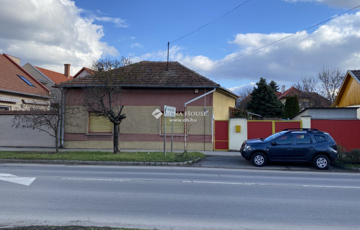 Eladó családi ház