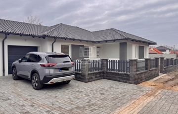 Eladó családi ház