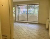 Szolnokon az Ady E. út 18-ban földszinti üzlethelyiség kiadó