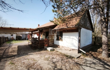 Eladó családi ház