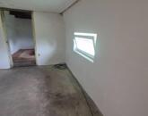 Oroszlány- Ürgehegyen eladó kis ház