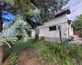 Parasztház Tiszanánán, idilli, faluszéli környezetben!