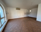 Eladó iroda/üzlethelyiség Bana 48 000 000 Ft