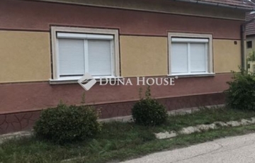 Eladó családi ház