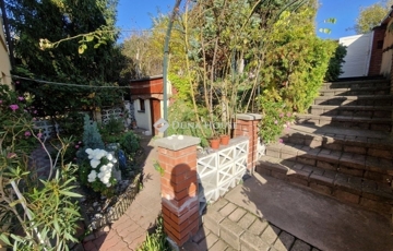 Eladó családi ház