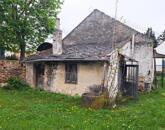 1900-ból felújításra váró parasztház KÁPTALANTÓTIBAN eladó