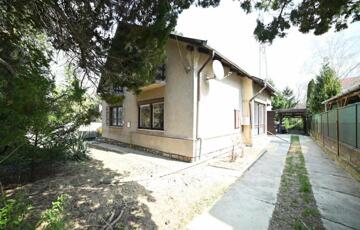 Eladó családi ház