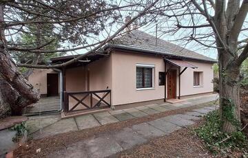 Eladó családi ház