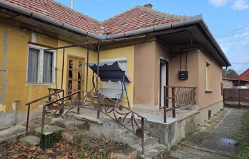 Eladó családi ház
