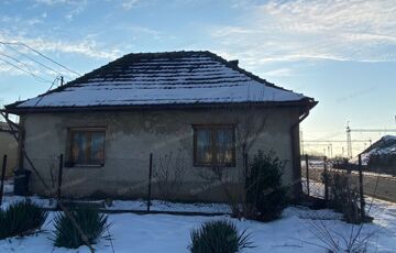 Eladó családi ház