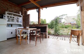 Eladó telek/földterület