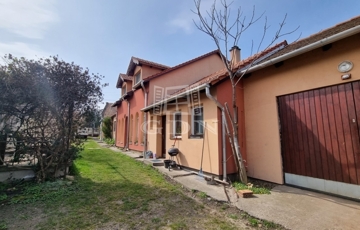 Eladó családi ház