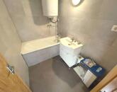 Napfényes, tágas lakás